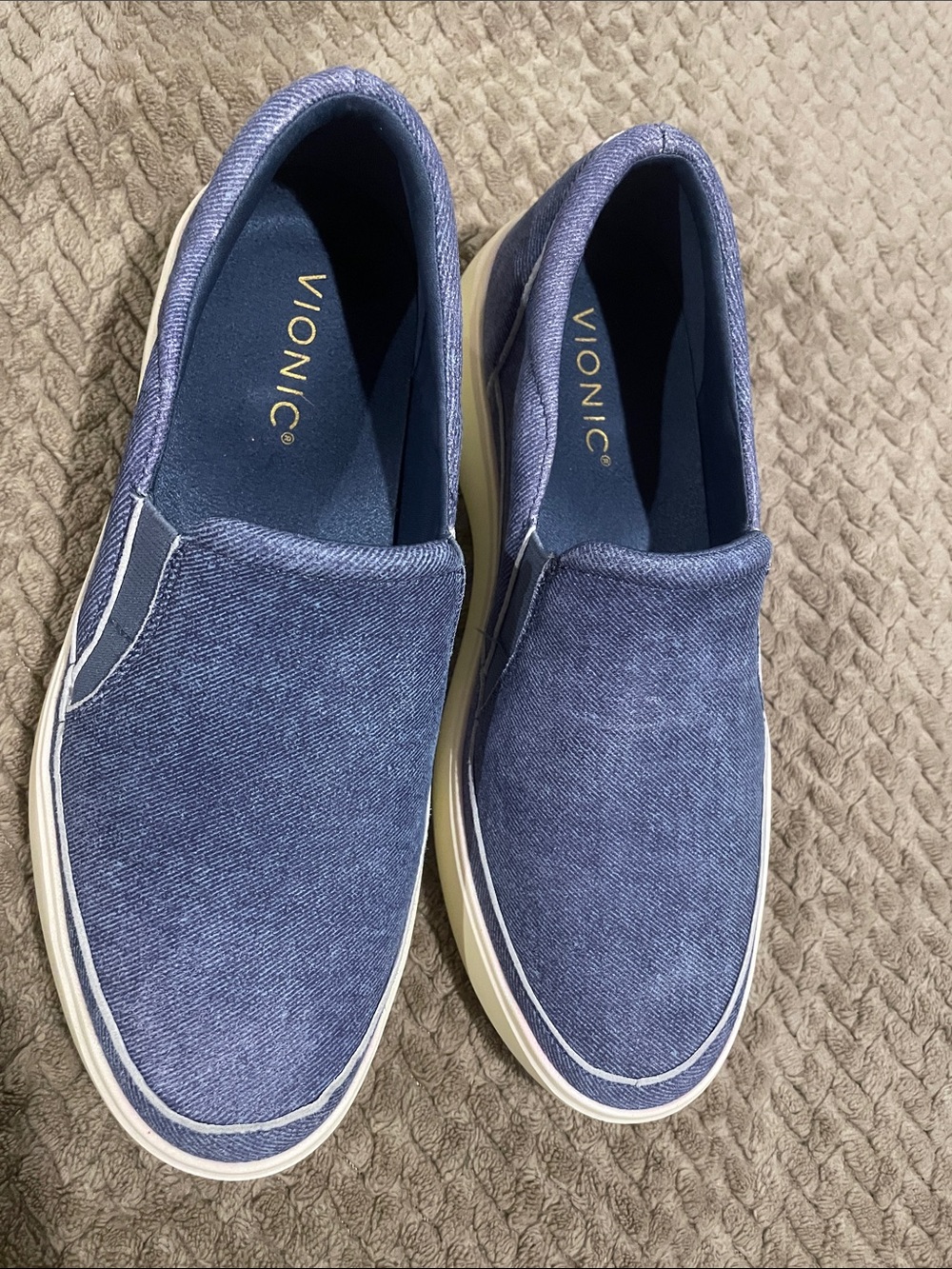 Vionic Kearney Slip-On Loafer